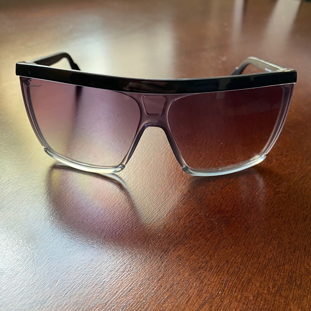 Gucci sunglasses with case